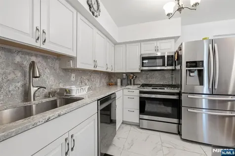 52 Galewood Drive Old Bridge NJ 07747