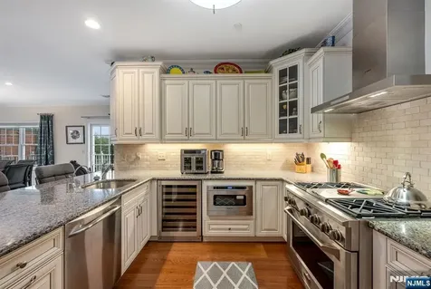 2310 Rio Vista Lane Northvale NJ 07647