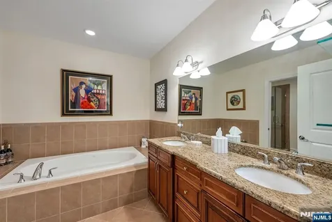 2310 Rio Vista Lane Northvale NJ 07647