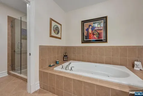 2310 Rio Vista Lane Northvale NJ 07647