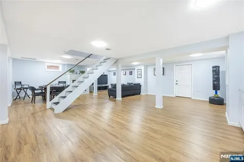 164 Selvage Avenue Teaneck NJ 07666