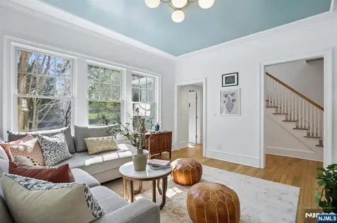 10 Mountain Terrace Montclair NJ 07043