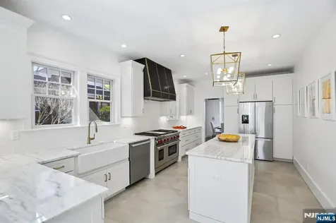 10 Mountain Terrace Montclair NJ 07043