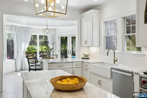 10 Mountain Terrace Montclair NJ 07043