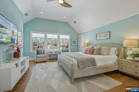 10 Mountain Terrace Montclair NJ 07043