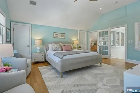 10 Mountain Terrace Montclair NJ 07043