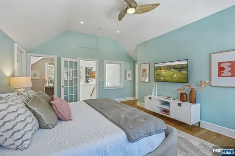 10 Mountain Terrace Montclair NJ 07043