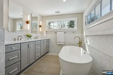 10 Mountain Terrace Montclair NJ 07043