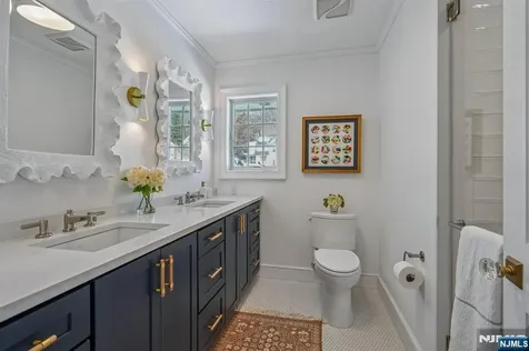 10 Mountain Terrace Montclair NJ 07043