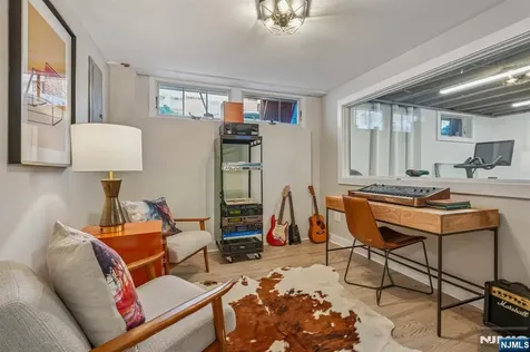 10 Mountain Terrace Montclair NJ 07043