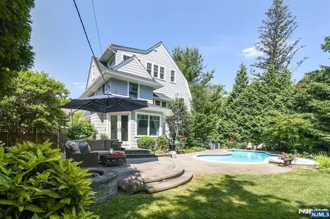 10 Mountain Terrace Montclair NJ 07043