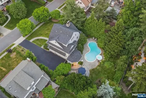 10 Mountain Terrace Montclair NJ 07043