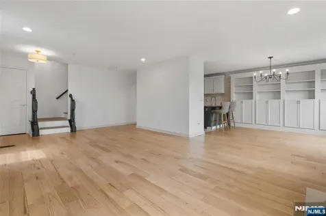 131 Mountainside Drive Pompton Lakes NJ 07442