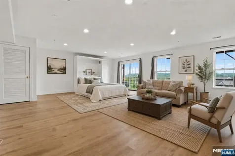 131 Mountainside Drive Pompton Lakes NJ 07442