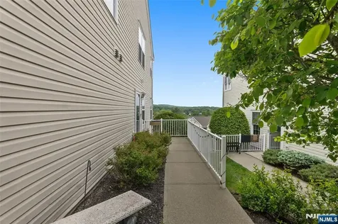 131 Mountainside Drive Pompton Lakes NJ 07442