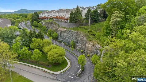 131 Mountainside Drive Pompton Lakes NJ 07442