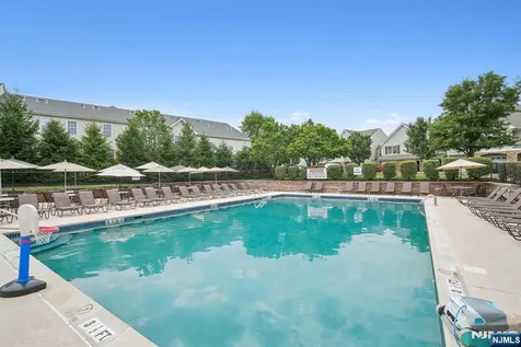 131 Mountainside Drive Pompton Lakes NJ 07442