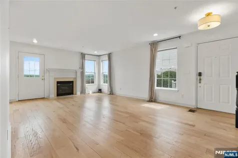 131 Mountainside Drive Pompton Lakes NJ 07442