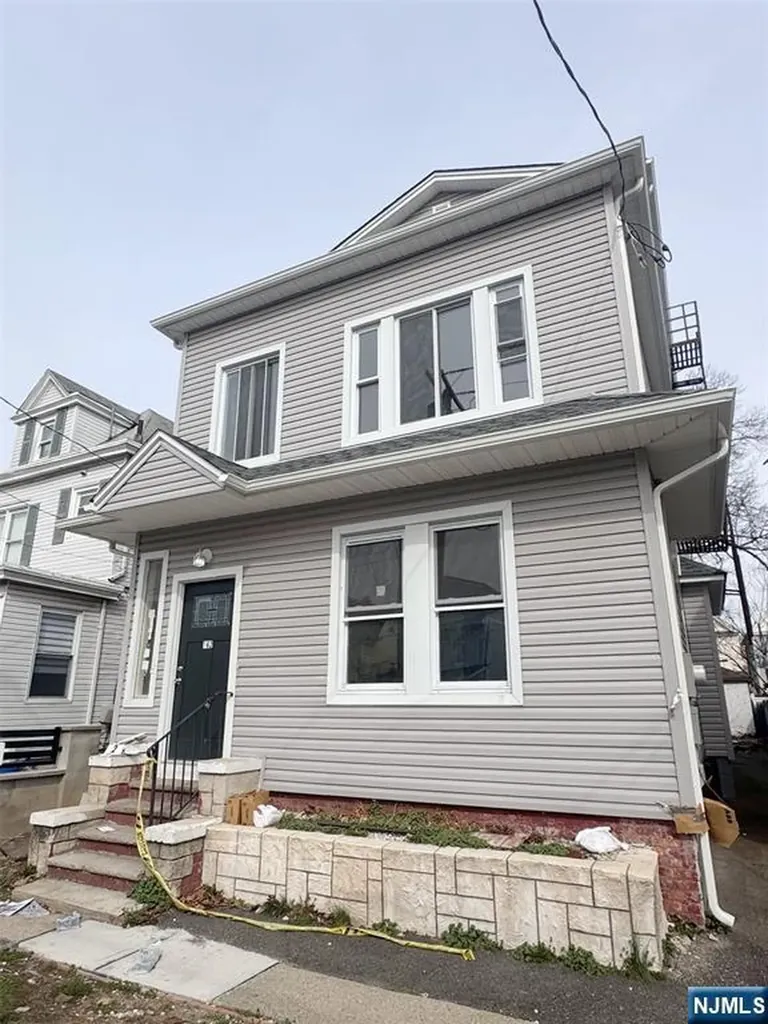 162 Van Buren Passaic NJ 07055