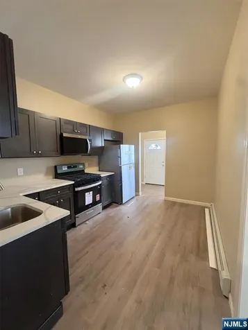 162 Van Buren Passaic NJ 07055