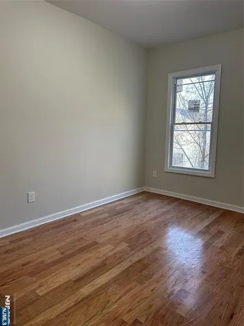 68 Arch Street Paterson NJ 07522