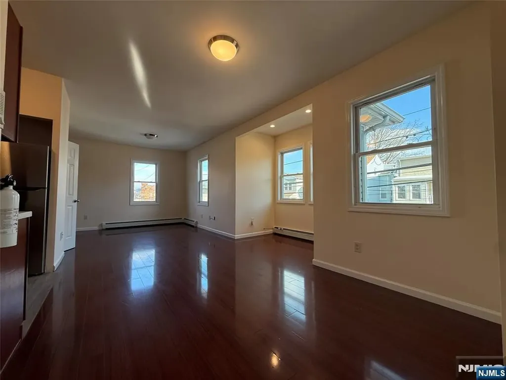 214 Hamilton Avenue Paterson NJ 07501