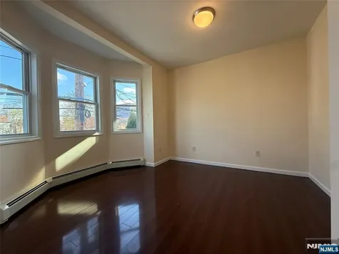 214 Hamilton Avenue Paterson NJ 07501
