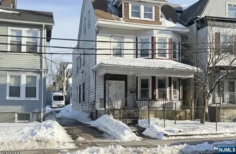 922 Grove Street Irvington NJ 07111