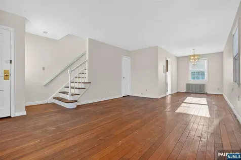 145 River Drive Elmwood Park NJ 07407