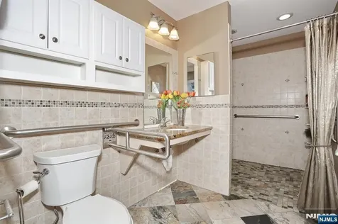 295 Rock Road Glen Rock NJ 07452