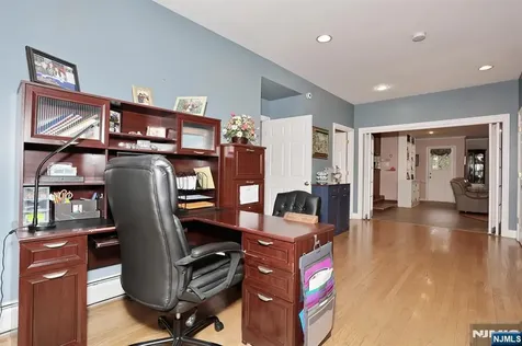 295 Rock Road Glen Rock NJ 07452