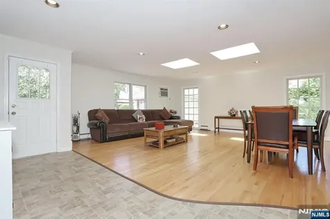 295 Rock Road Glen Rock NJ 07452