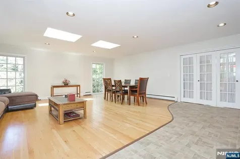 295 Rock Road Glen Rock NJ 07452