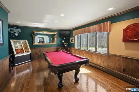 47 Broadway Woodcliff Lake NJ 07677