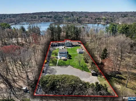 47 Broadway Woodcliff Lake NJ 07677