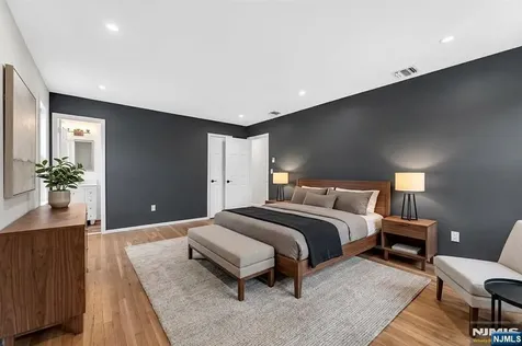 392 Mercer Avenue River Edge NJ 07661