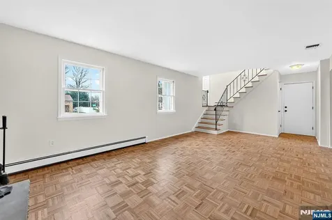 392 Mercer Avenue River Edge NJ 07661