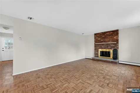 392 Mercer Avenue River Edge NJ 07661