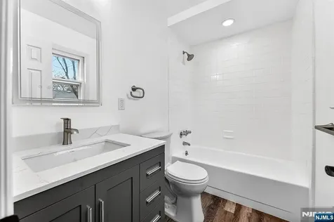 392 Mercer Avenue River Edge NJ 07661