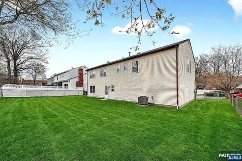 392 Mercer Avenue River Edge NJ 07661