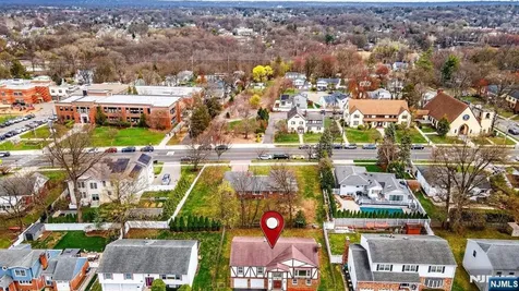 392 Mercer Avenue River Edge NJ 07661