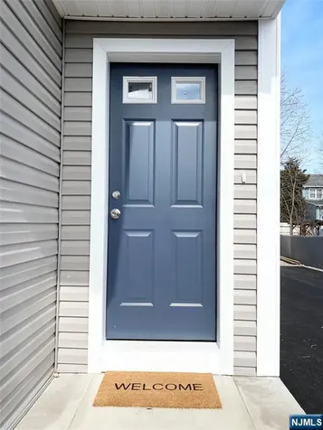 61 Chestnut Street Lodi NJ 07644