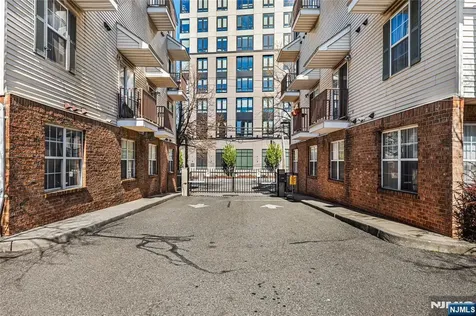 84 Union Street Newark NJ 07105