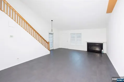 212 Westchester Court Union NJ 07083