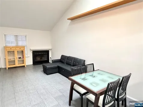 212 Westchester Court Union NJ 07083