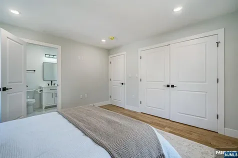 25 Brookside Avenue Irvington NJ 07111