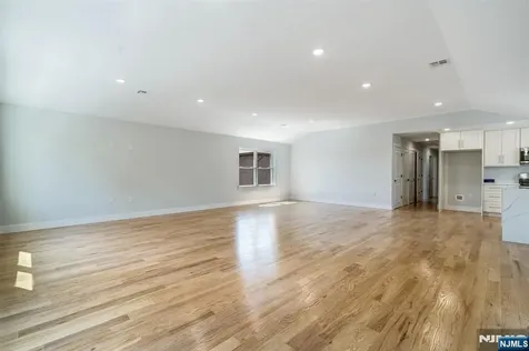 25 Brookside Avenue Irvington NJ 07111