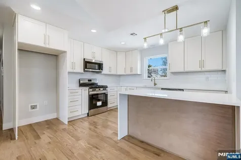 25 Brookside Avenue Irvington NJ 07111