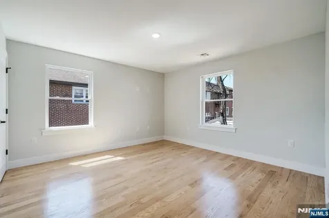 25 Brookside Avenue Irvington NJ 07111
