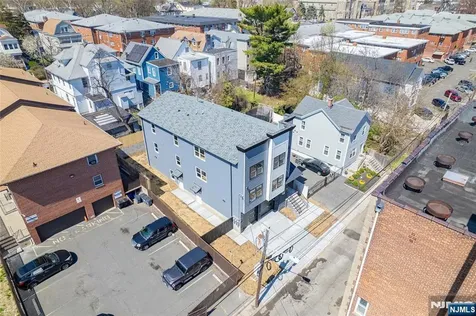 25 Brookside Avenue Irvington NJ 07111